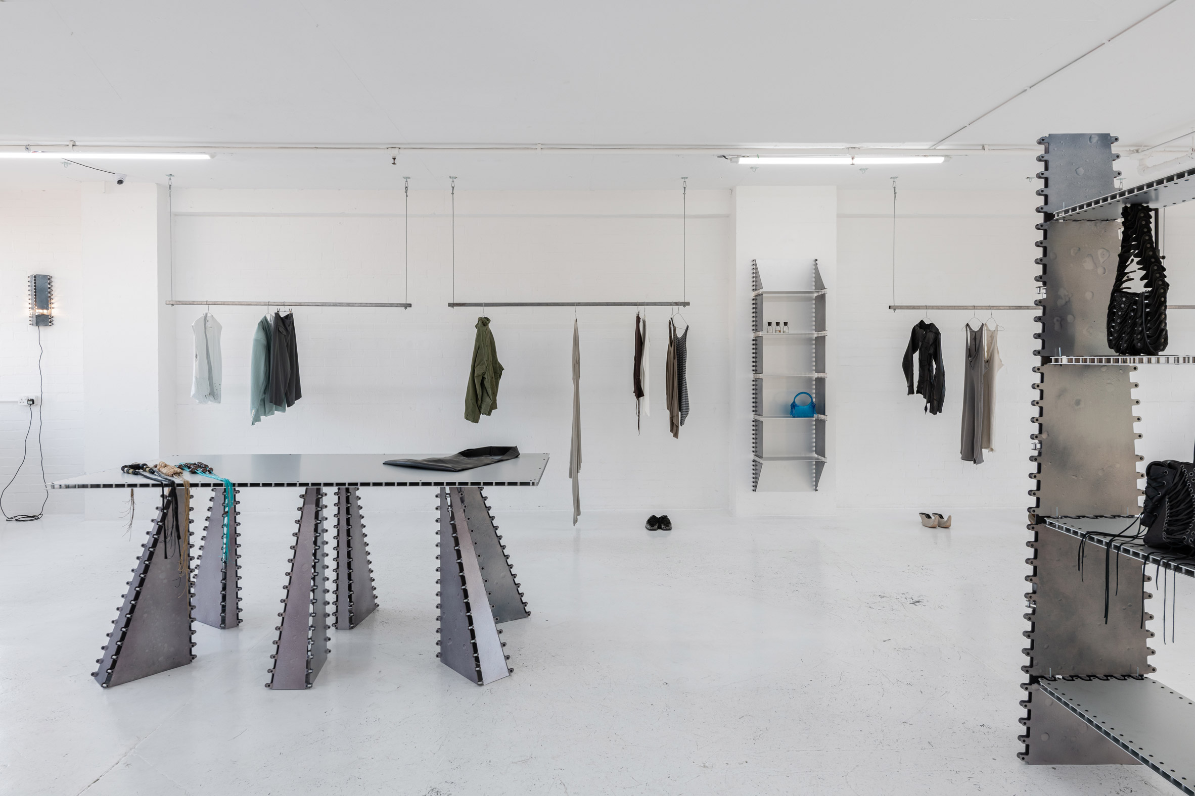 Metal furniture with rivets