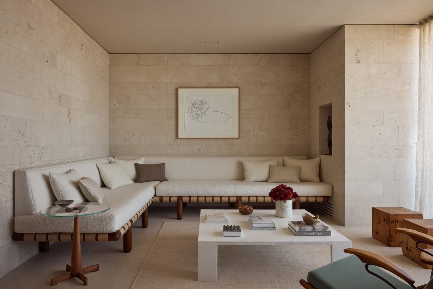 Seaside penthouse in Belgium by Merckx-Holvoet Architecten