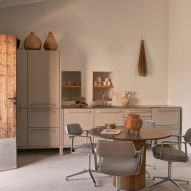 Vipp453 Swivel chair by Vipp