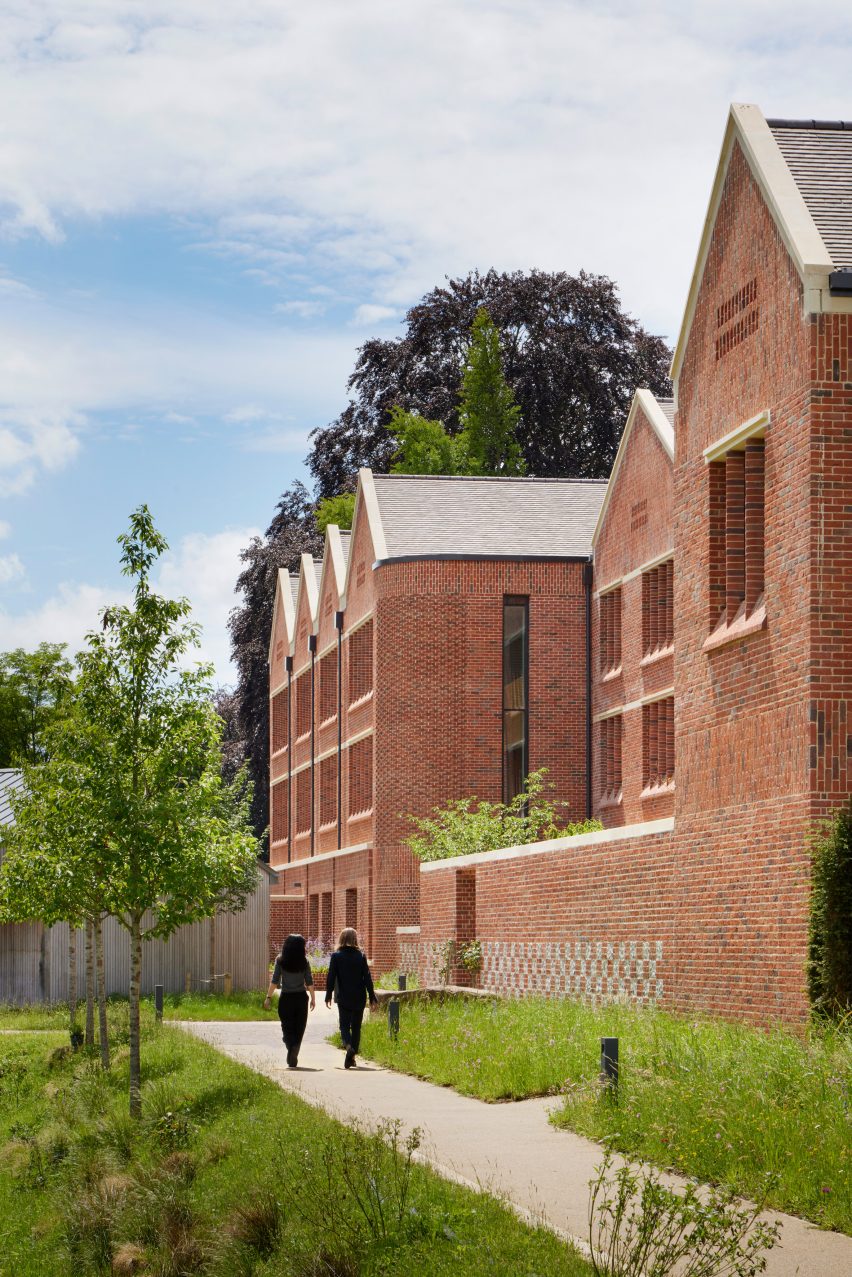 Winchester College boarding house by Stanton Williams