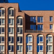 NA Design Studio wraps Brooklyn building with Glen-Gery bricks
