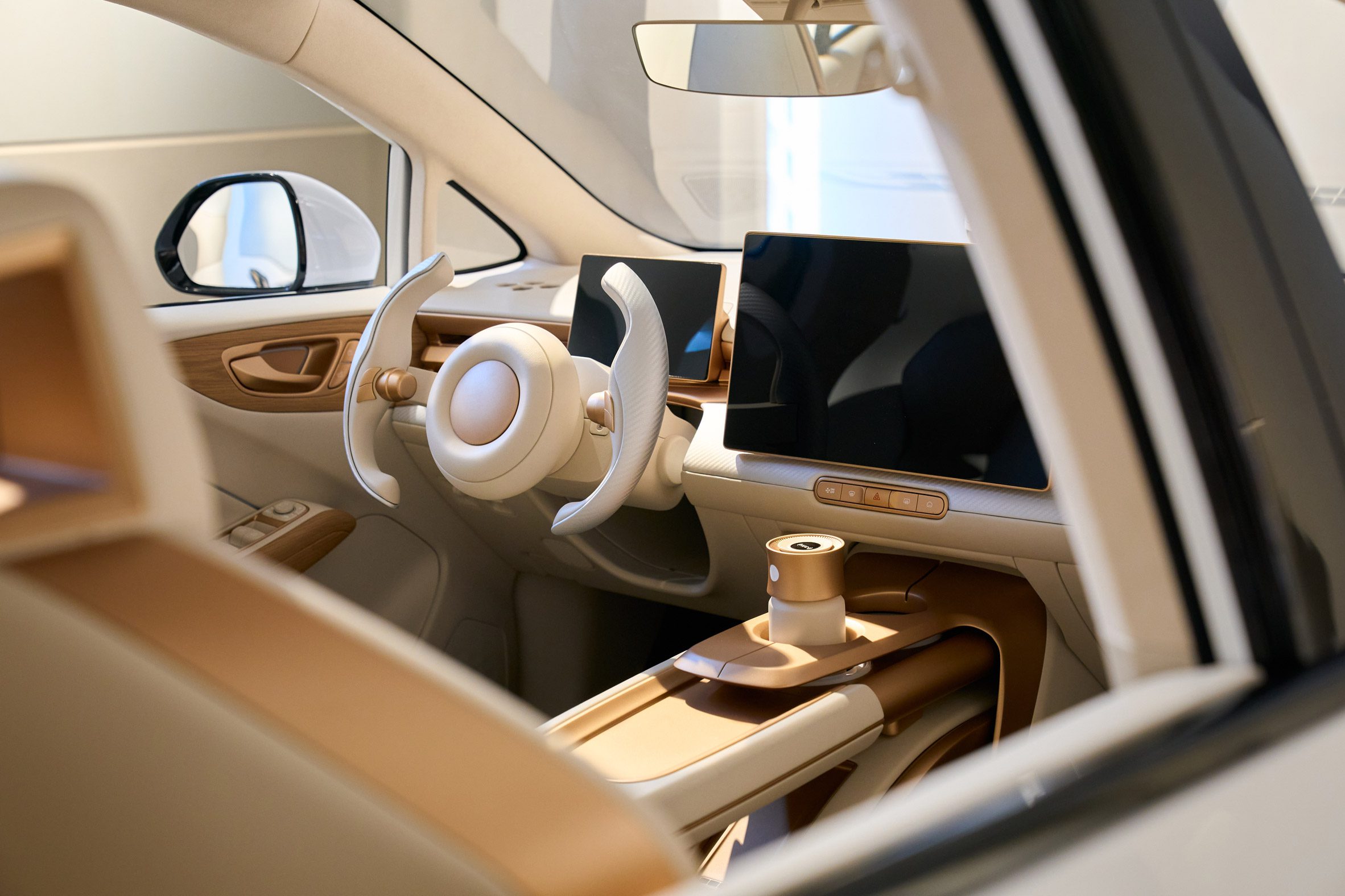 Soft-Tech Mobility: CMF Design for Future Vehicle Interiors&nbsp;by&nbsp;Liu Yirui, Li Weiran, Wang Weichuan, Zhang Yin and Tao Kaiyan