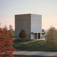 David Chipperfield Architects builds concrete gallery around singular artwork in Germany