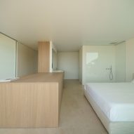 Bellavista 11 villa by Fran Silvestre Arquitectos
