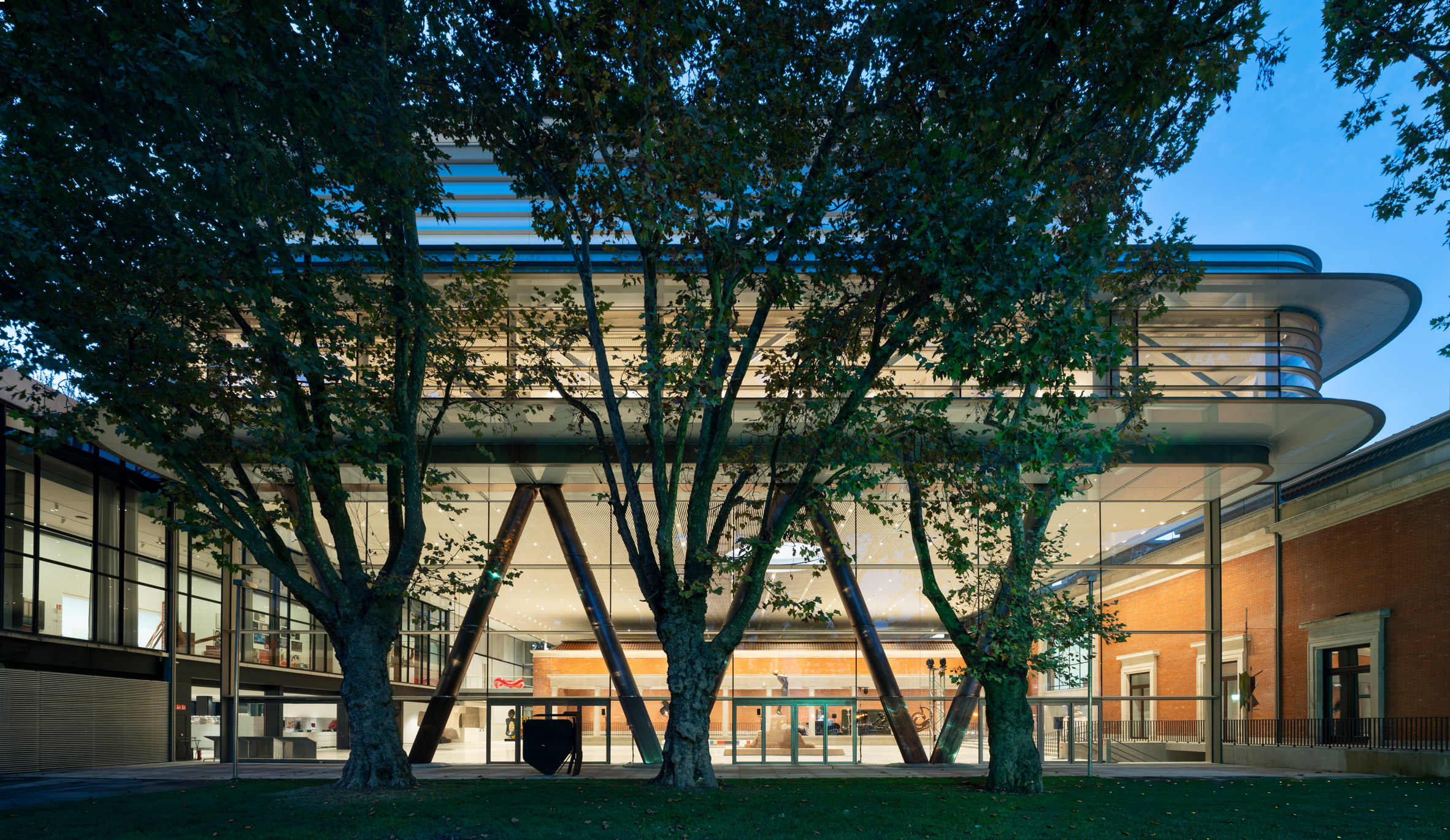 Foster + Partners and Luis María Uriarte