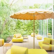 Bistrò parasol by Paola Lenti