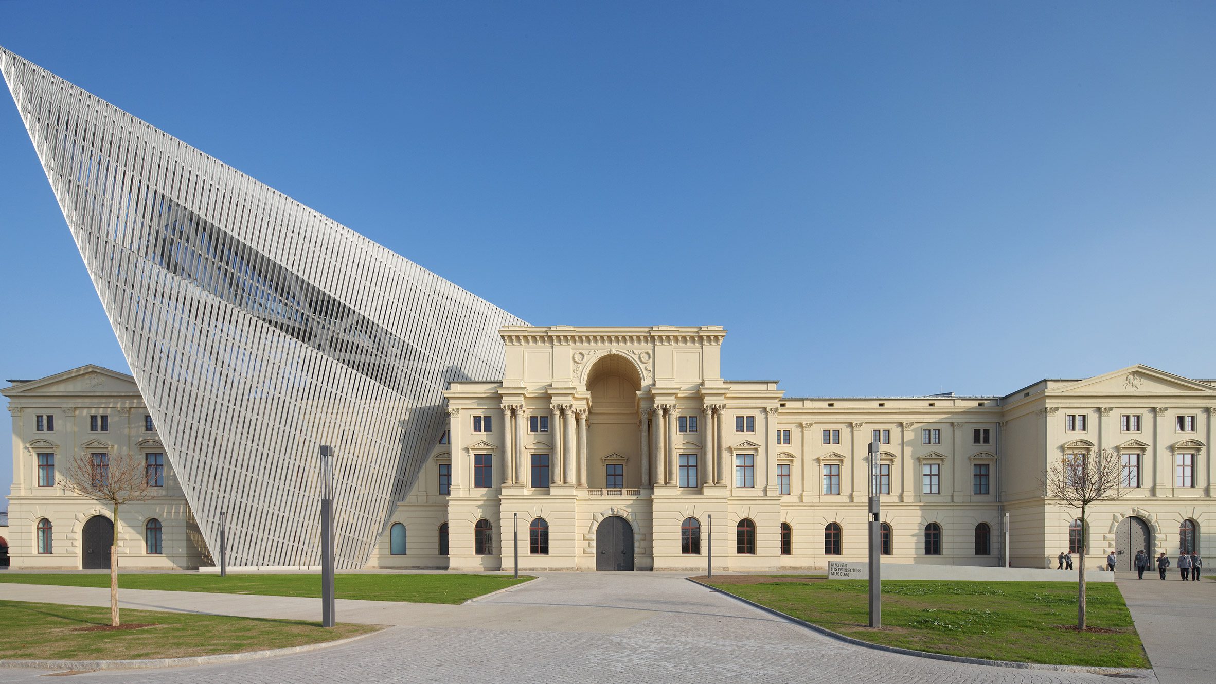 Architecture is "much the same" as music says Daniel Libeskind