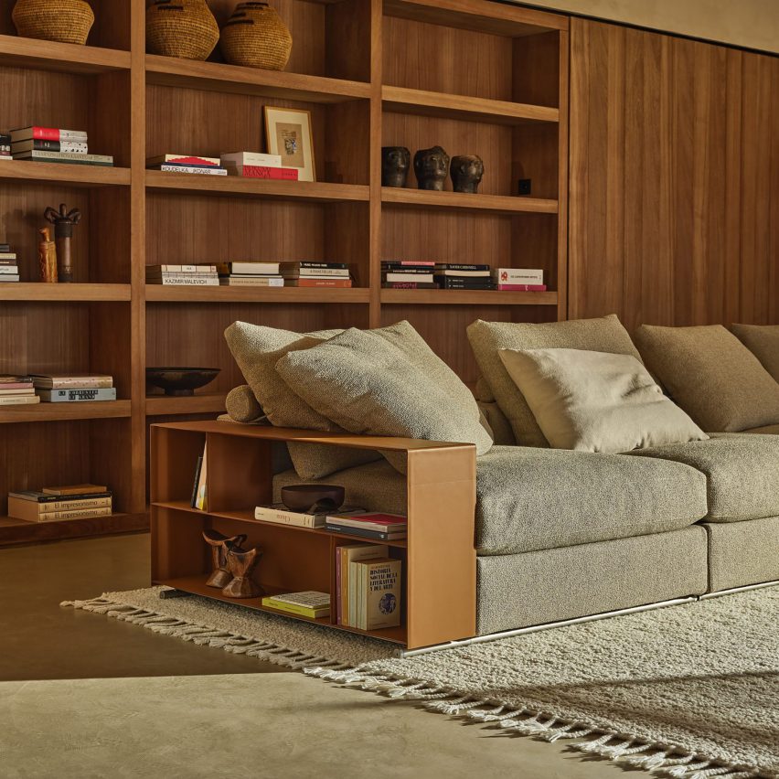 Flexform Groundpiece sofa by Antonio Citterio