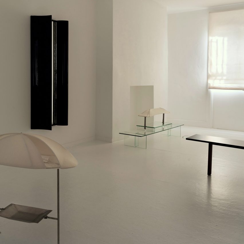 Refrain exhibition