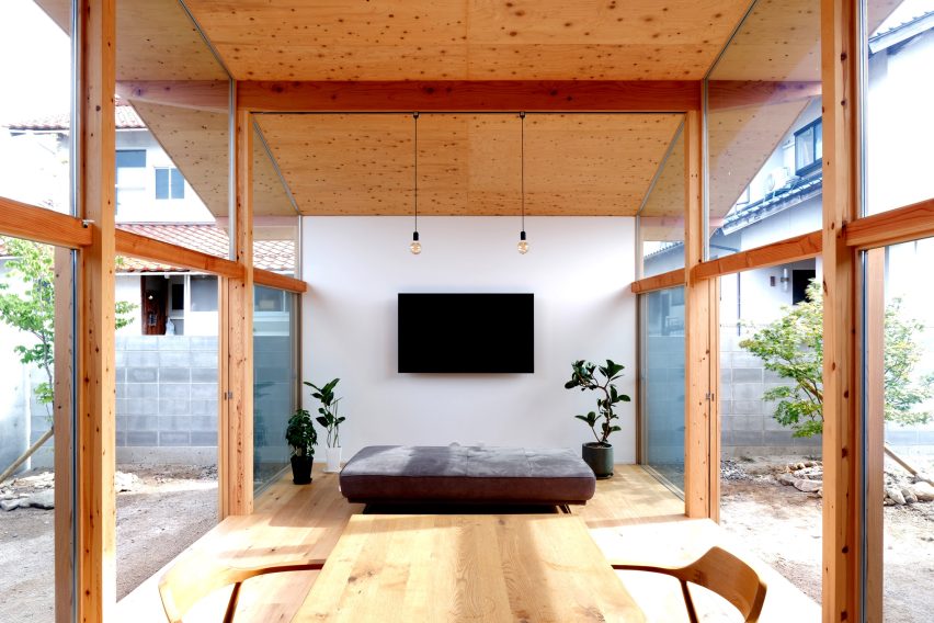 Living room in a house in Yakami