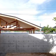 House in Yakami by Enter-Archi