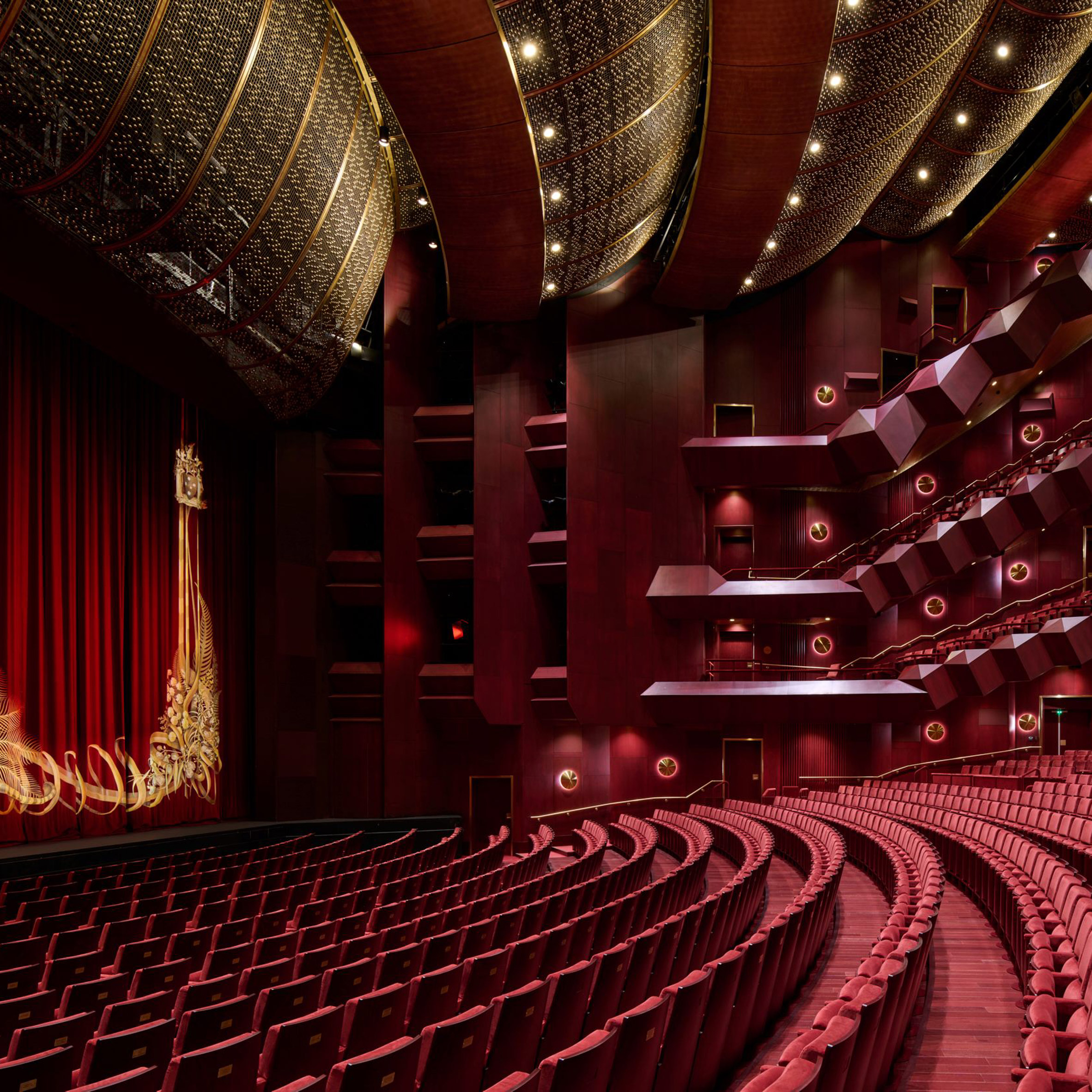 Melbourne'deki Ian Potter State Theatre Yenilenerek Kapılarını Açtı