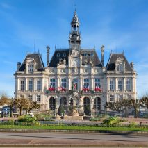 Historic town hall in Limoges set on fire during French protests