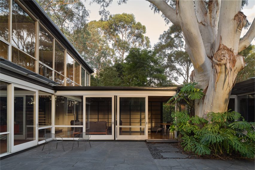 Studley Park residence featured in Riverside Modern book