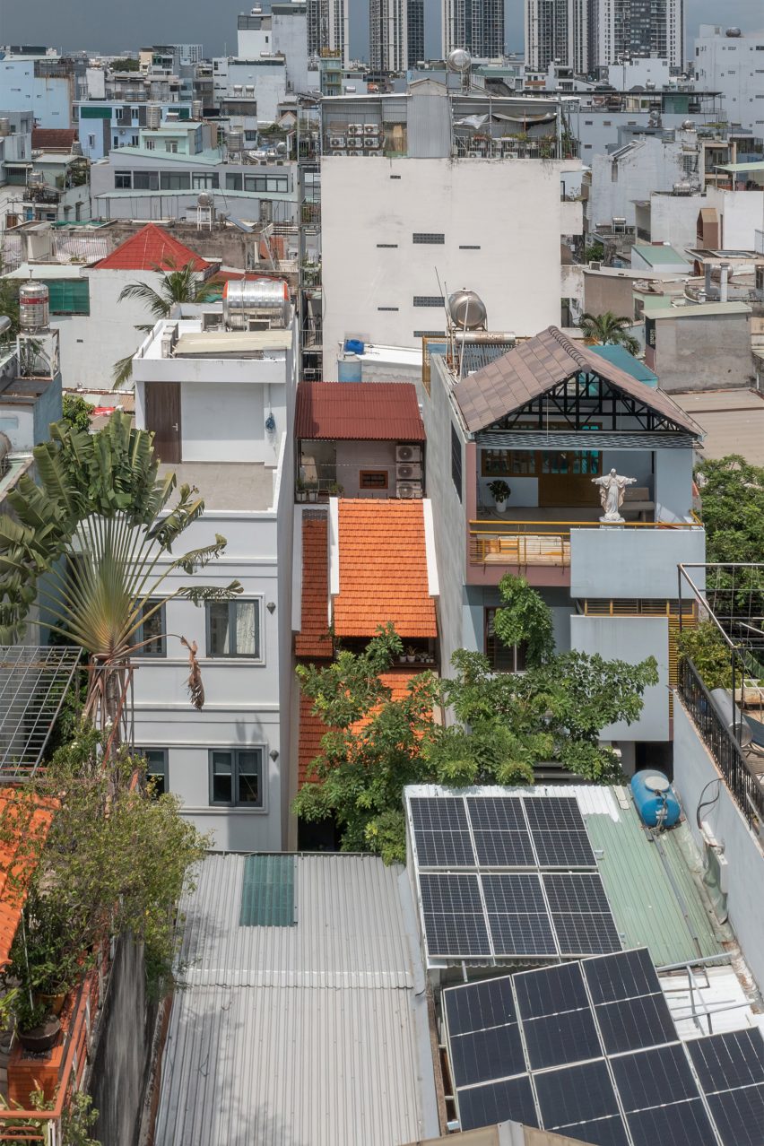 Roof House by Trung Nguyen Architects