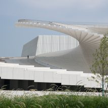 Snøhetta completes Shanghai Grand Opera House in China