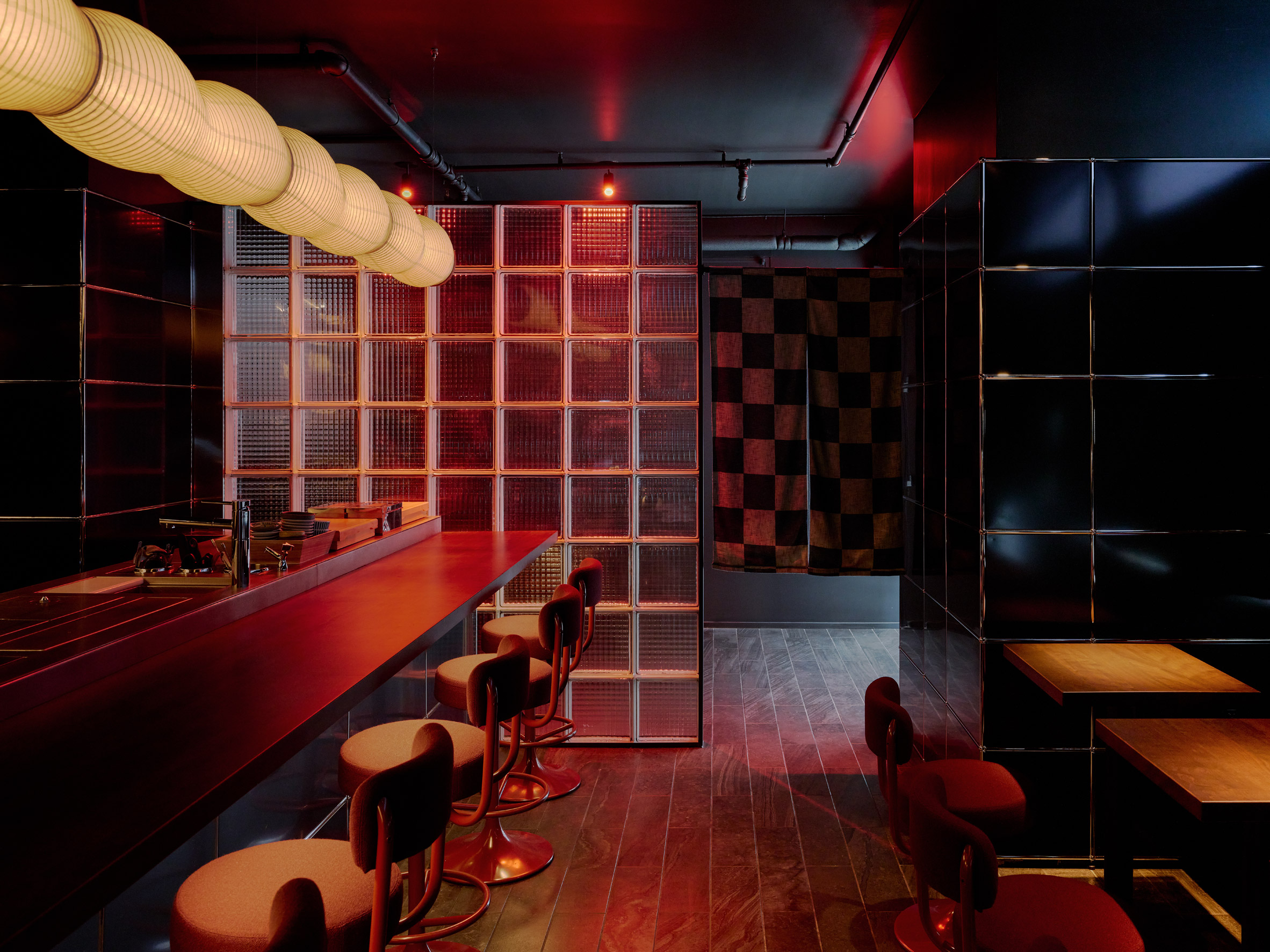 VV's cocktail bar