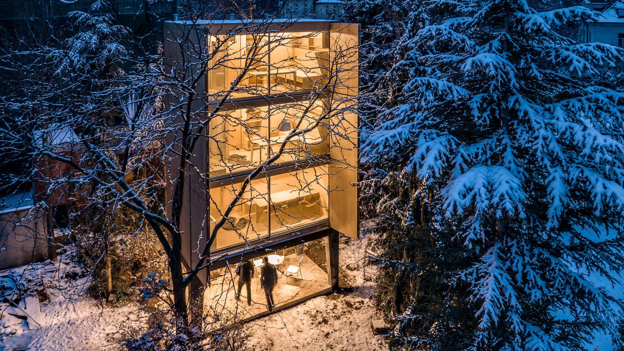 Šépka Architekti models prefab house in Prague on wardrobe